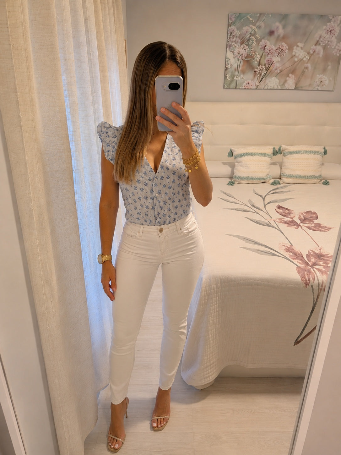 Blusa Floral con Volantes Azul