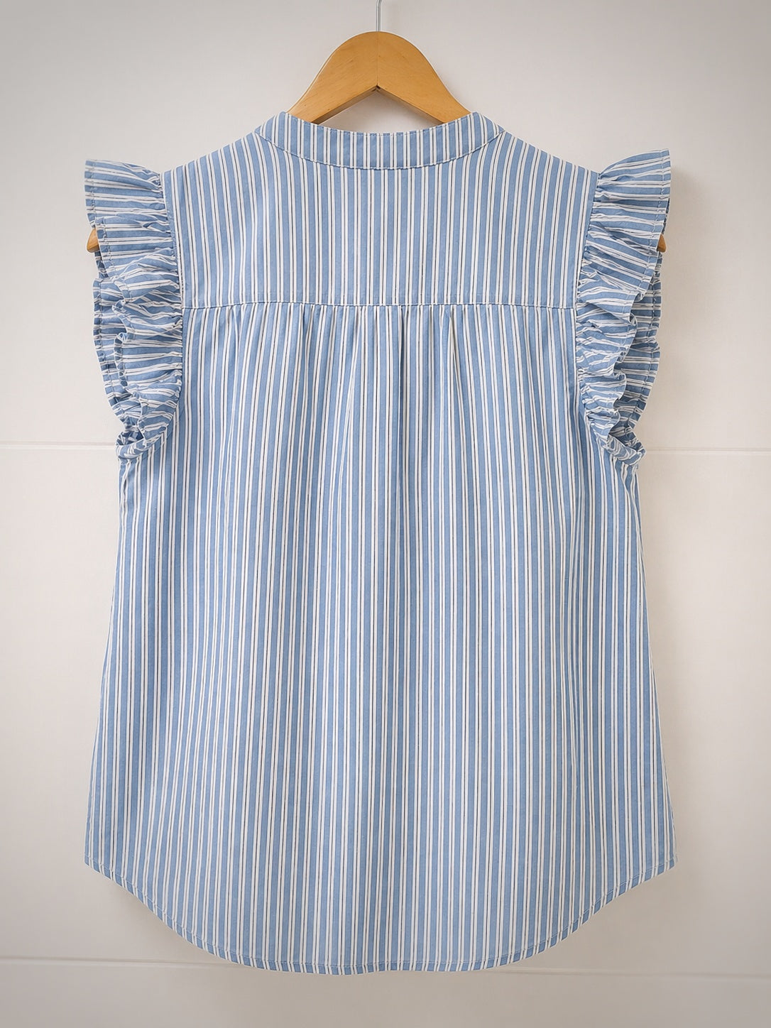 Blusa Rayitas con Encaje
